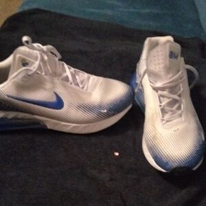 Nike White and Blue Sports Sneakers